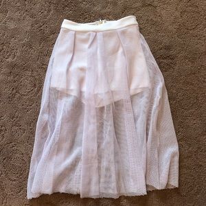 White mesh skirt